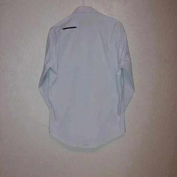 Las Olas Women's Long Sleeve African animals Safari Tan Shirt Size: Small - Picture 3 of 11